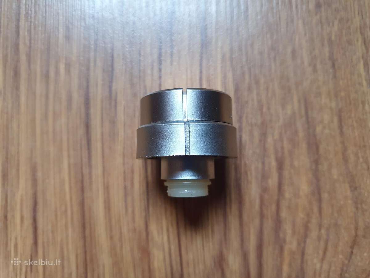 Keletas detalių nuo kasetinių magnetofonų ir dekų - nuotraukos Nr. 2
