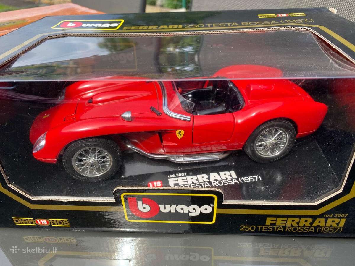 Ferrari 250 testarossa pakuotieje bburago 1:18 - nuotraukos Nr. 2