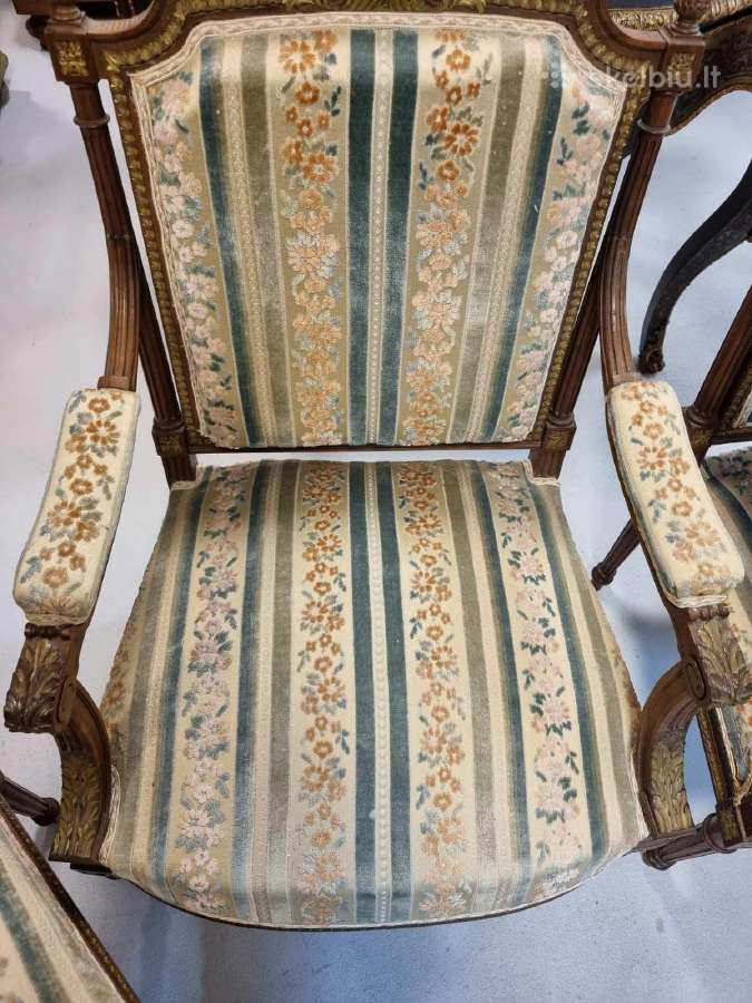 Klasikinis komplektas iš dveju kreslu ir kėdžių - nuotraukos Nr. 8