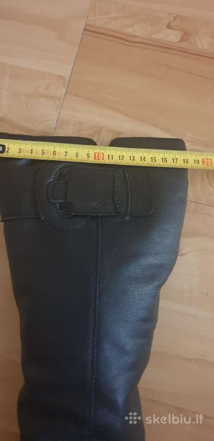 Juodi,odiniai su kailiu 38d - nuotraukos Nr. 4