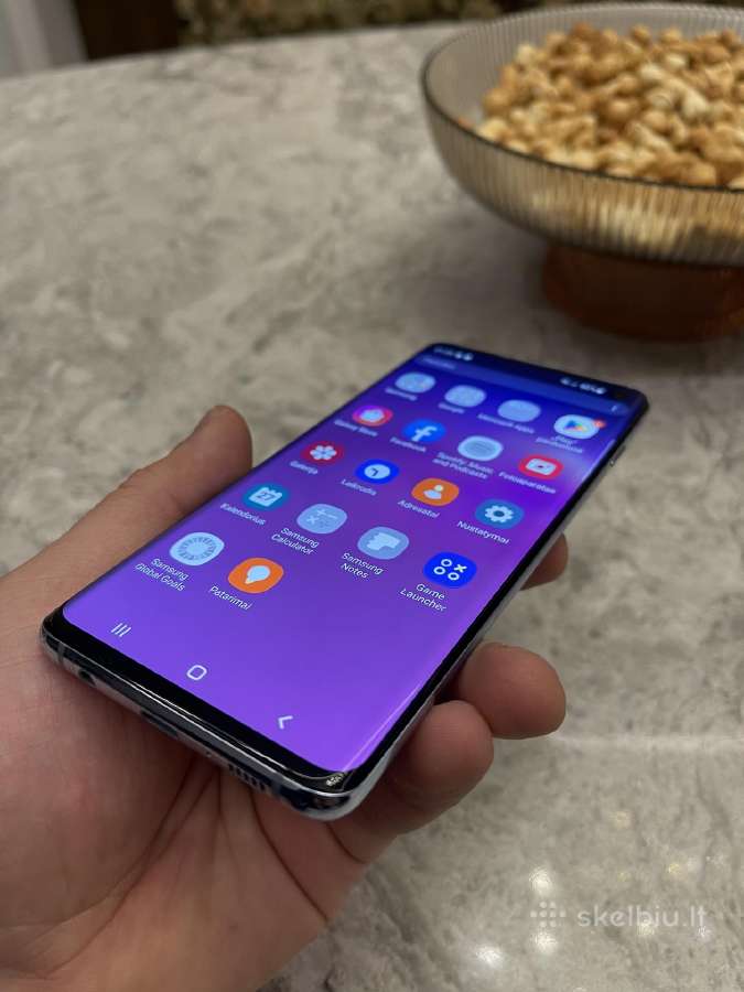 Samsung S10