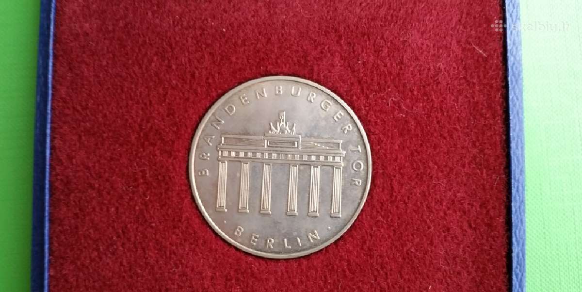 Vokiskas medalis Branderburgo Vartai Berlynas 1967 - nuotraukos Nr. 3