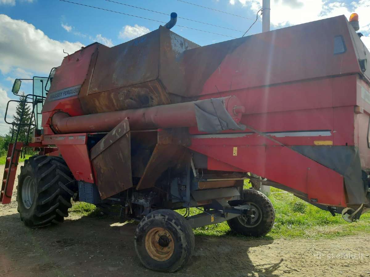 Kombainas Massey Ferguson 7252 ardomas dalimis - nuotraukos Nr. 8