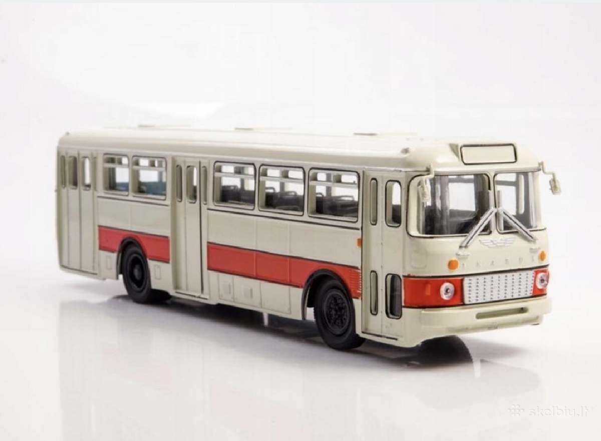 Ikarus 556