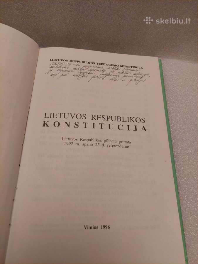 Lietuvos respublikos konstitucija - nuotraukos Nr. 2