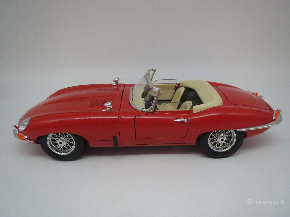 Jaguar E type modelis 1/18 atsidaro visos dalys - nuotraukos Nr. 5