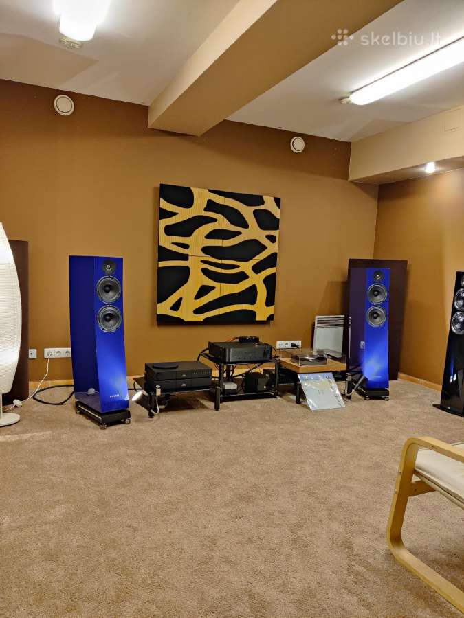 Hifi garso aparatūra - kolonėlės, stiprintuvai.