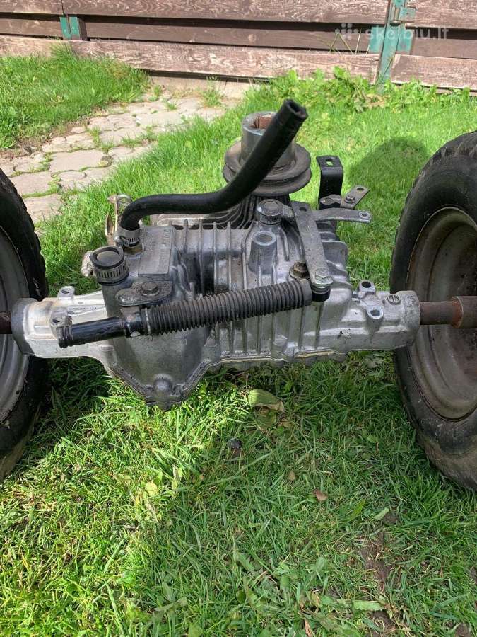 Žoliapjovės traktoriuko Stiga park galinis tiltas - nuotraukos Nr. 3