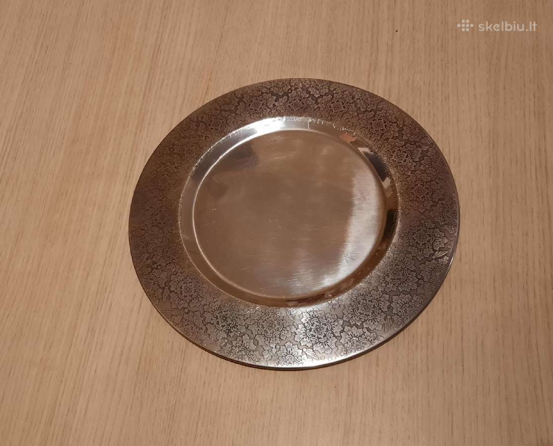 Metalinė dekoratyvinė lėkštė