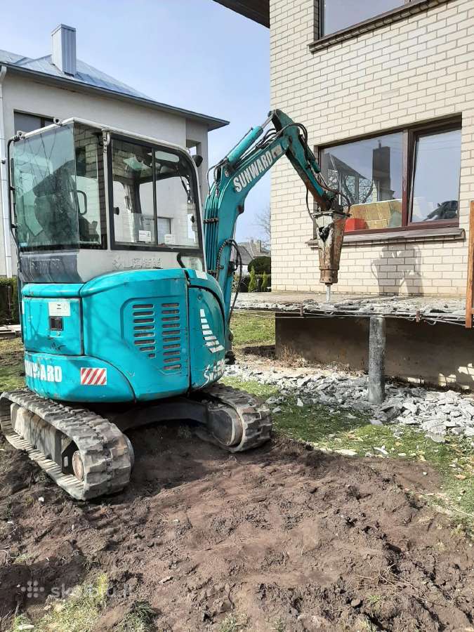 Griovimas su technika,pamatų šiltinim.,drenažas