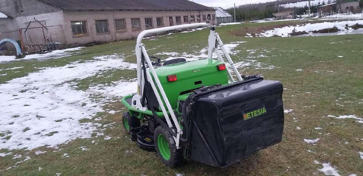 Etesia hydro124d s Traktorius Zoliapjove Diesel - nuotraukos Nr. 6