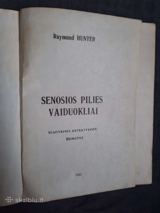 Knyga "Senosios pilies vaiduokliai"