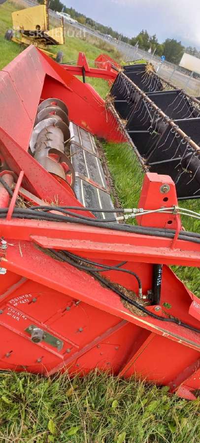 Kombainas Massey Ferguson 7252 Ardomas Dalimis - nuotraukos Nr. 7
