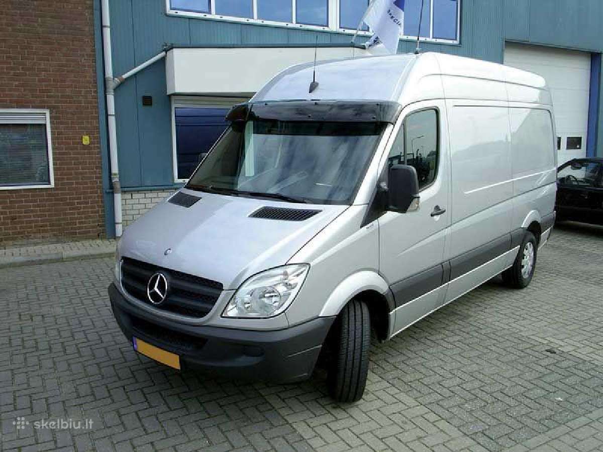 Priekinio stiklo spoileri nuo saulės Sprinter 2006