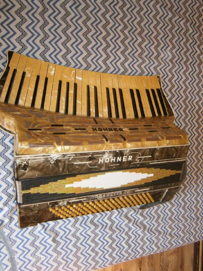 Hohner Bajanai, akordeonai.