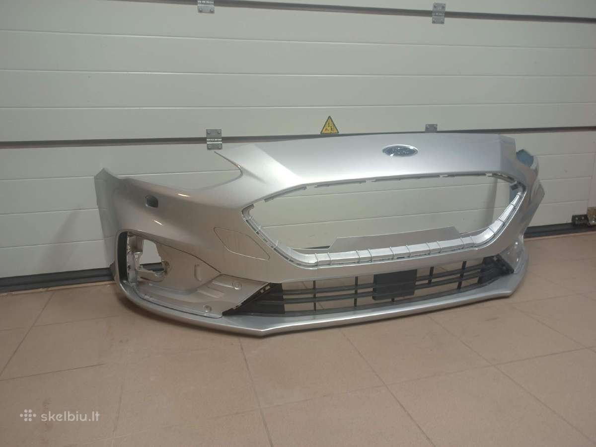 Ford Focus Mk4 priekinis buferis