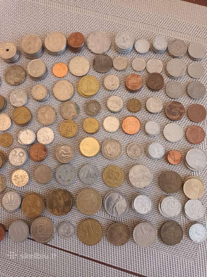 Monetos latvija estija ukraina europa, yra 626 vnt - nuotraukos Nr. 2