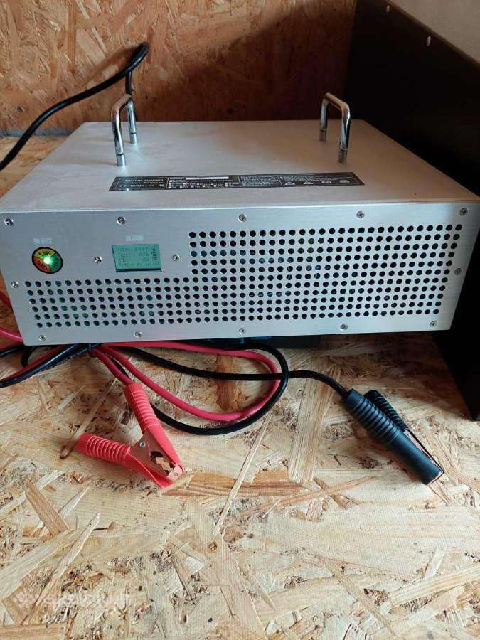 Lifepo4 baterijų 48v 50a pakrovėjas