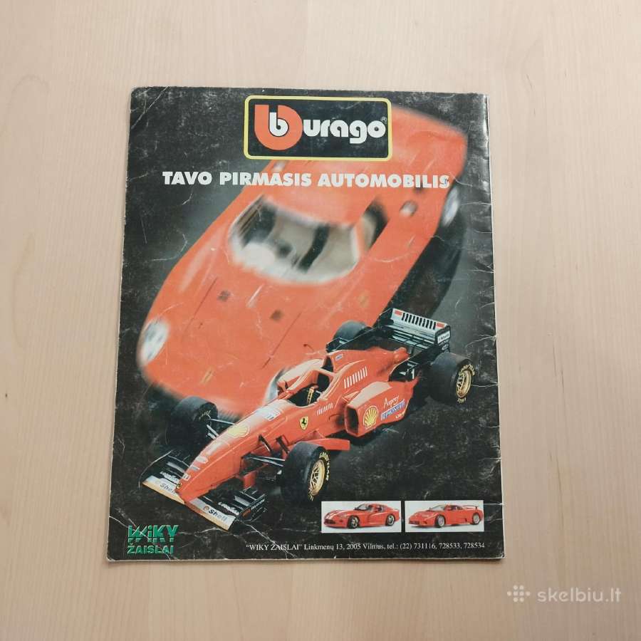 Ferrari lipdukų albumas