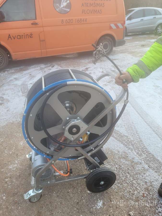 Kanalizacijos vamzdyno atkimšimas. - nuotraukos Nr. 15