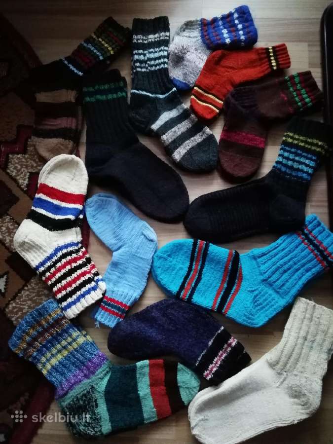 Megstos kojinės ir ilgos šiltos kojinės mot.