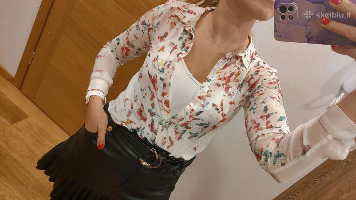 Bershka romantiška palaidinė su drugeliais - nuotraukos Nr. 3