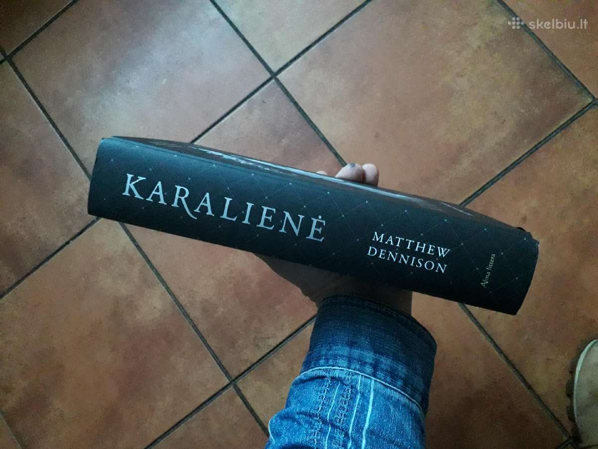 Matthew Dennison "Karalienė" 2022 metai - nuotraukos Nr. 5