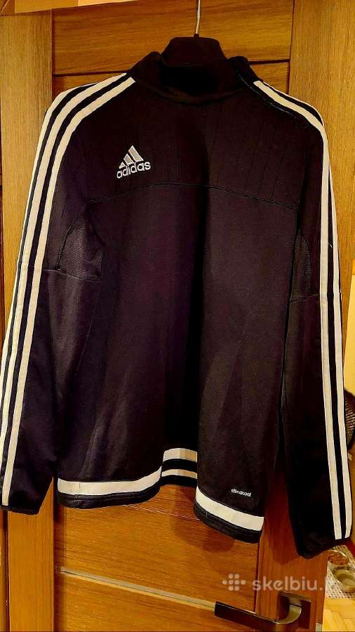 Juodas Adidas džemperis
