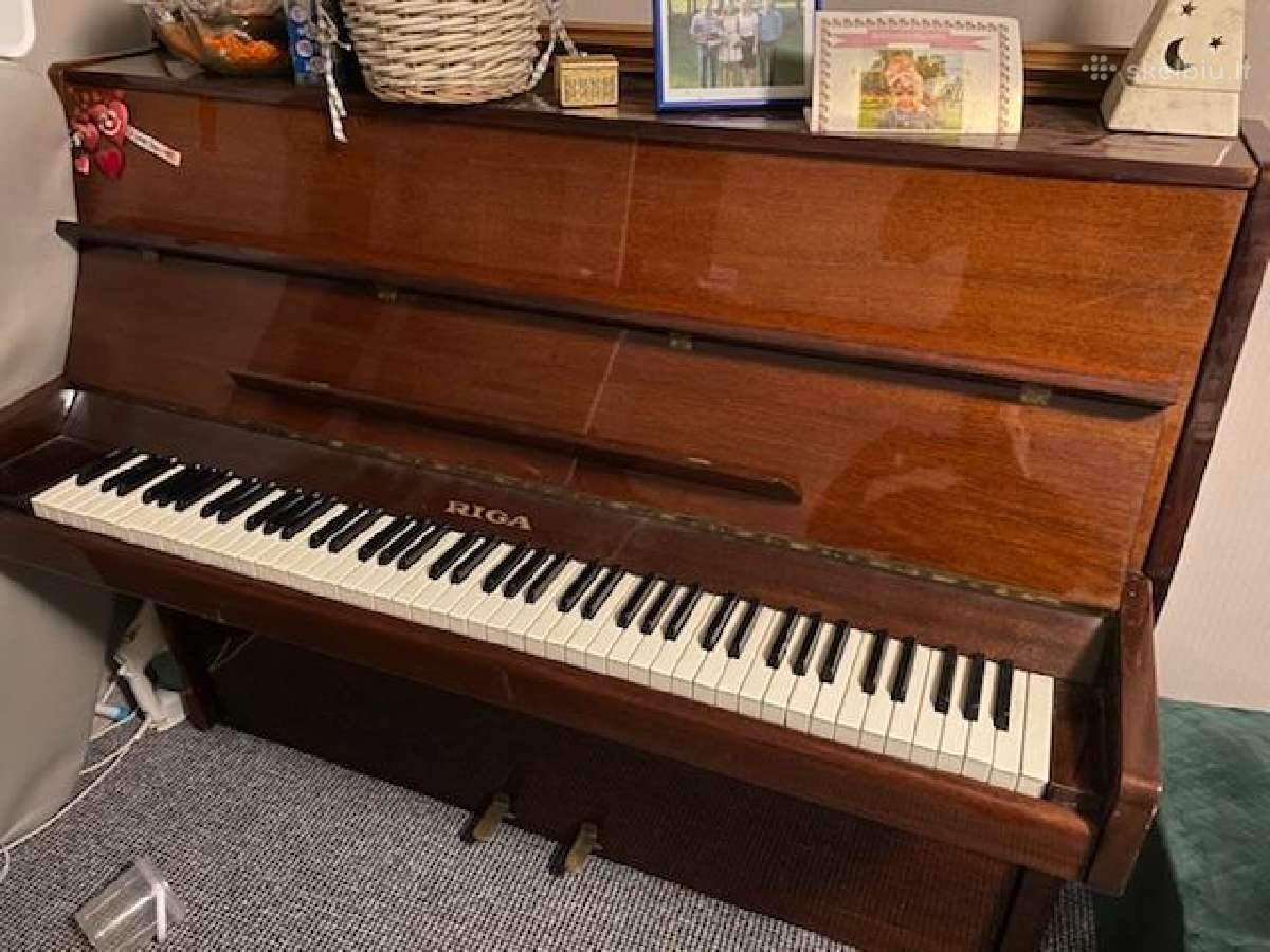 Pianinas Ryga