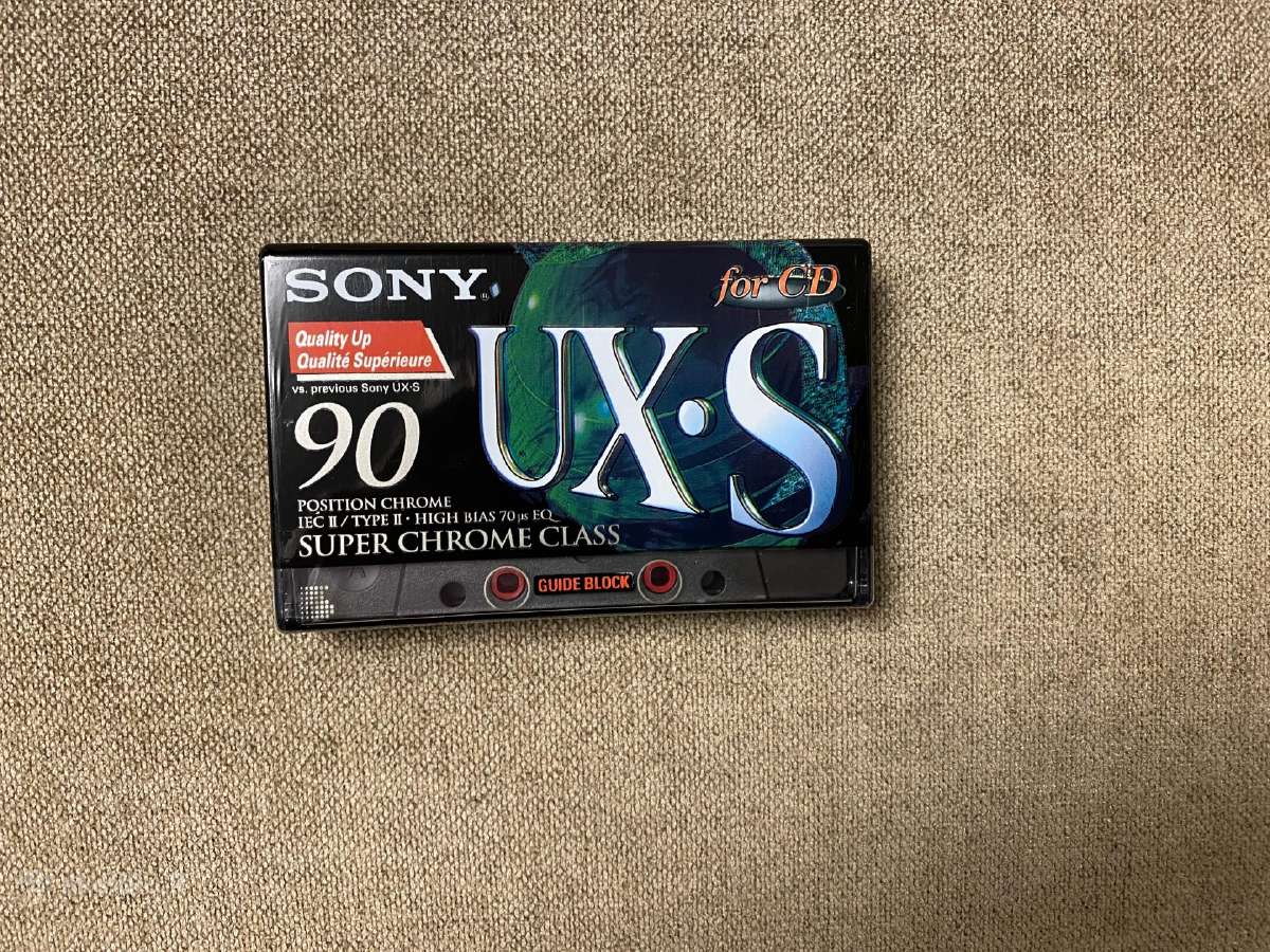 Sony Ux-s 90 neišpakuota kasetė 95-96m.