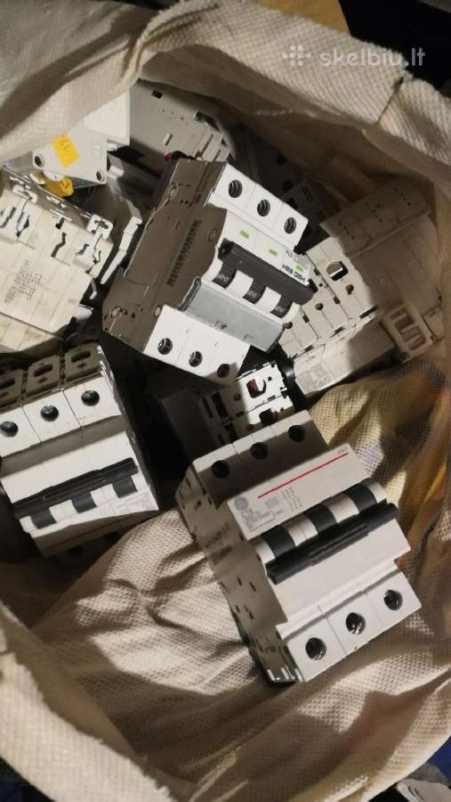 Trifaziai automatai 16-20a yra įvairių