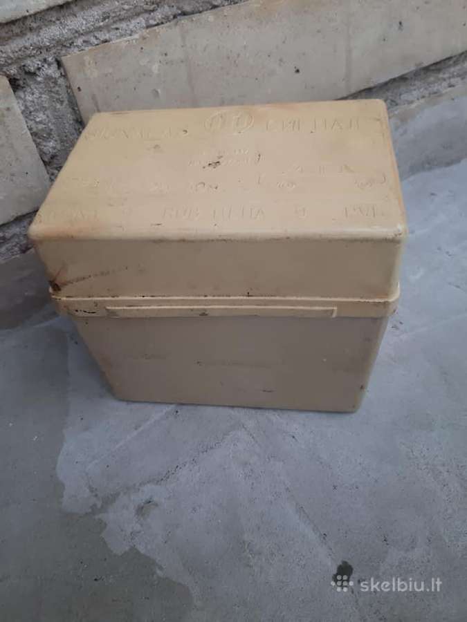 1970 auto avarinio ženklo dėžutė