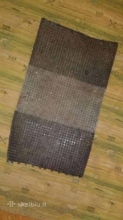 Parduodu duru kilimeli. Kaina: 3eur