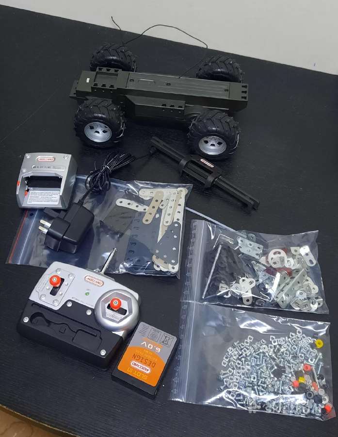 Meccano 8700 konstruktorius su Rc džipu - nuotraukos Nr. 3