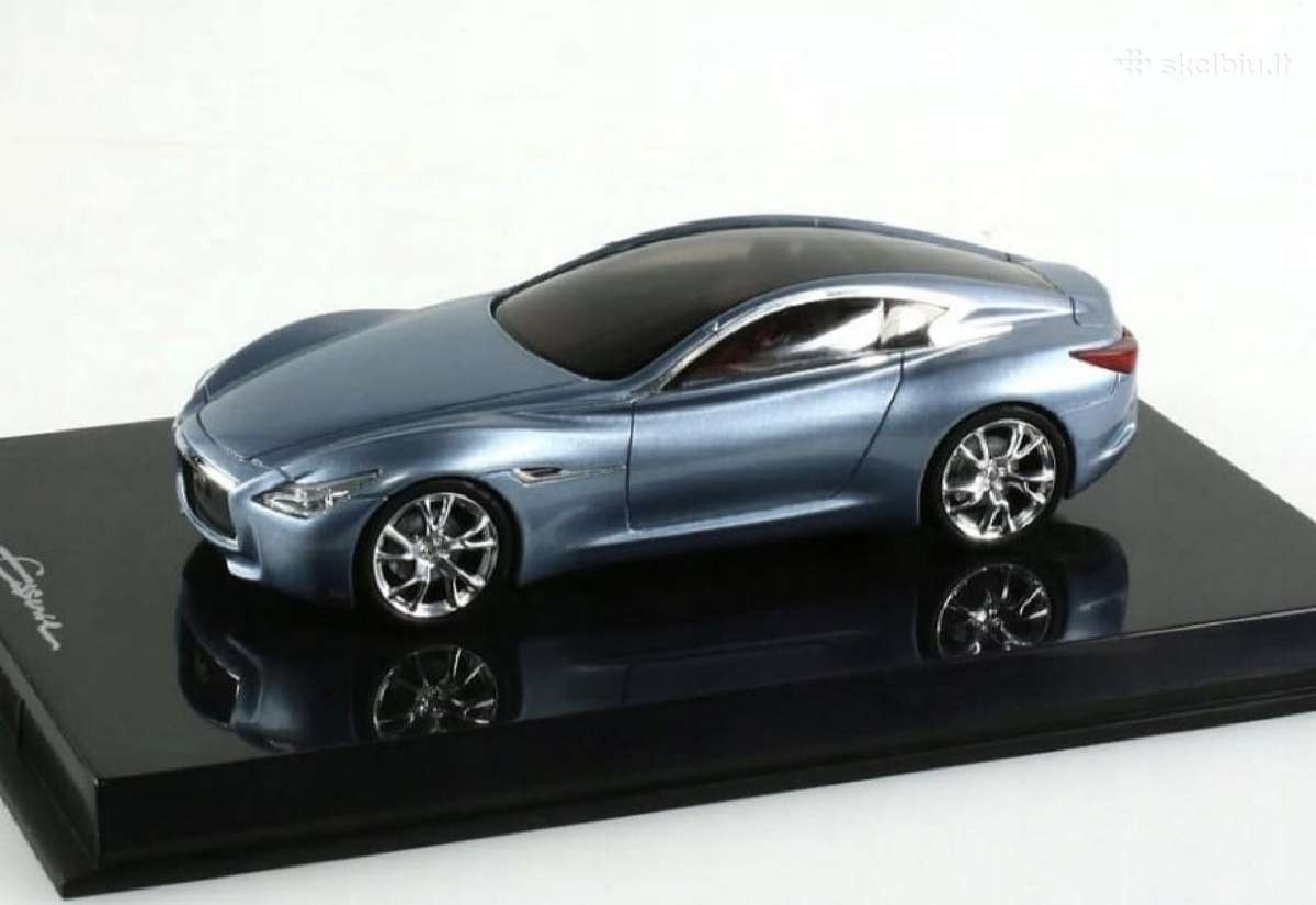 Infiniti Essence
