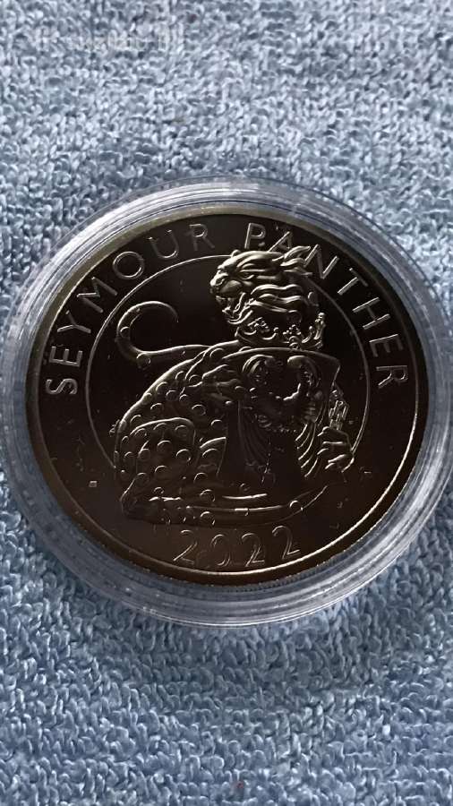 Moneta UK 2022m. 5 svarai. cu-ni
