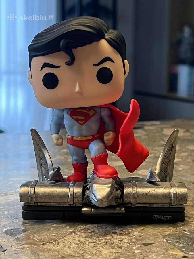 Funko Pop! Movies: Superman - Superman on Gargoyle