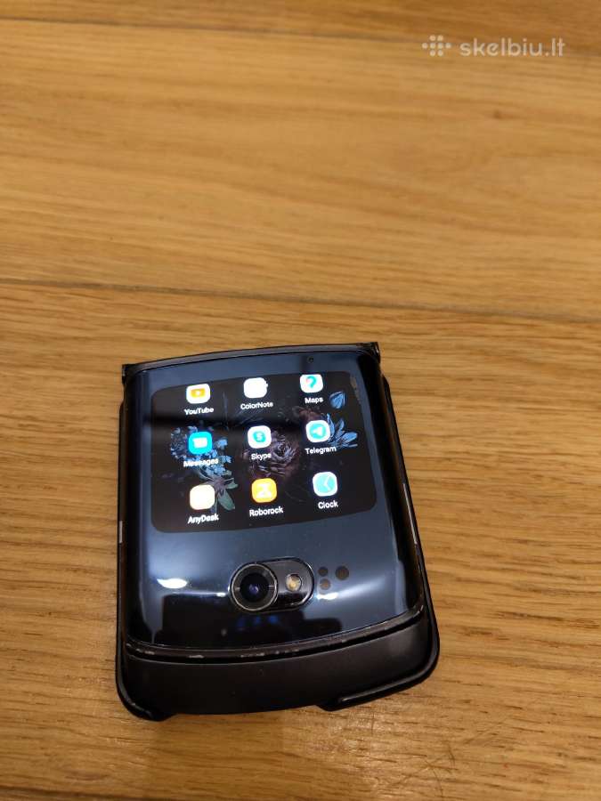 Motorola Razr 5G - nuotraukos Nr. 2
