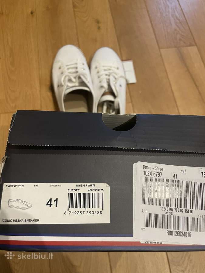 Tommy Hilfiger nauji - nuotraukos Nr. 5