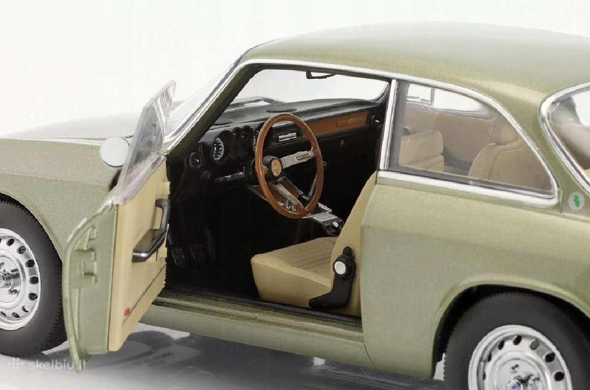 Alfa Romeo 2000 - nuotraukos Nr. 5