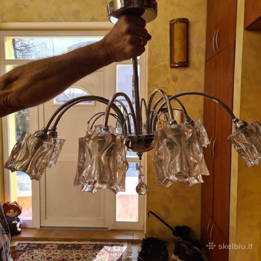 Naudotas šviestuvas puikaus stovio
