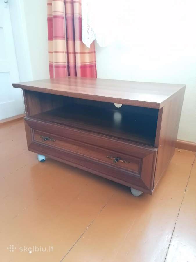 TV staliukas