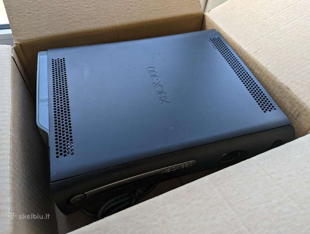 Xbox 360 su 126 žaidimais