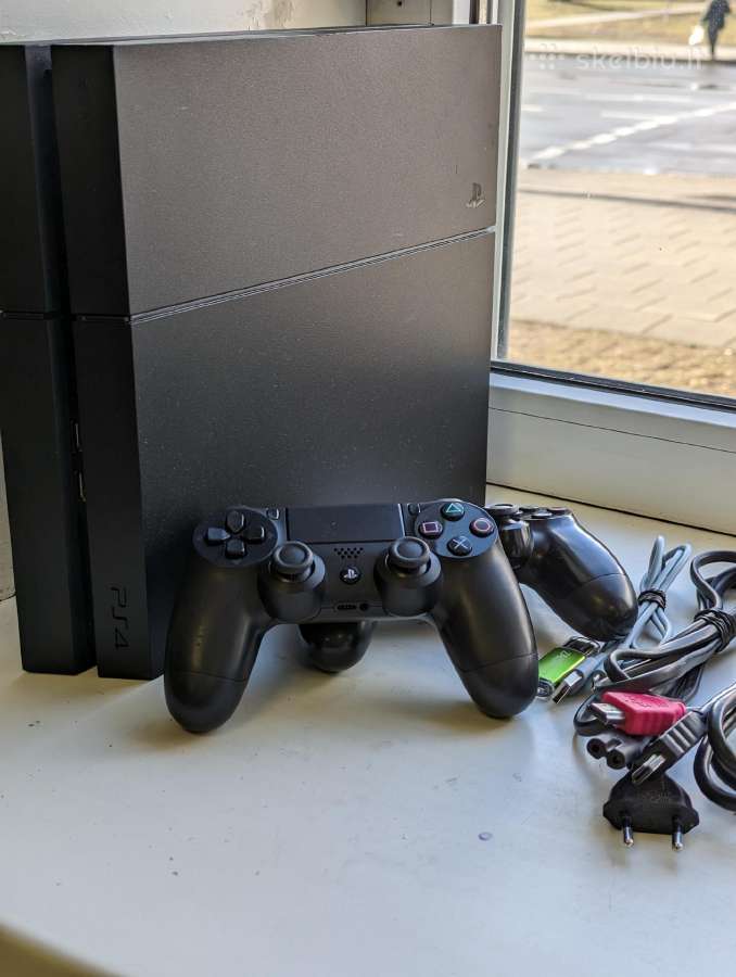 Ps4 1tb 2 pulteliai 32 žaidimai - nuotraukos Nr. 2