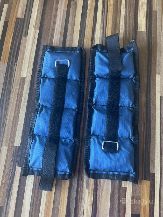 Svoris 0,5 kg rankoms ar kojoms