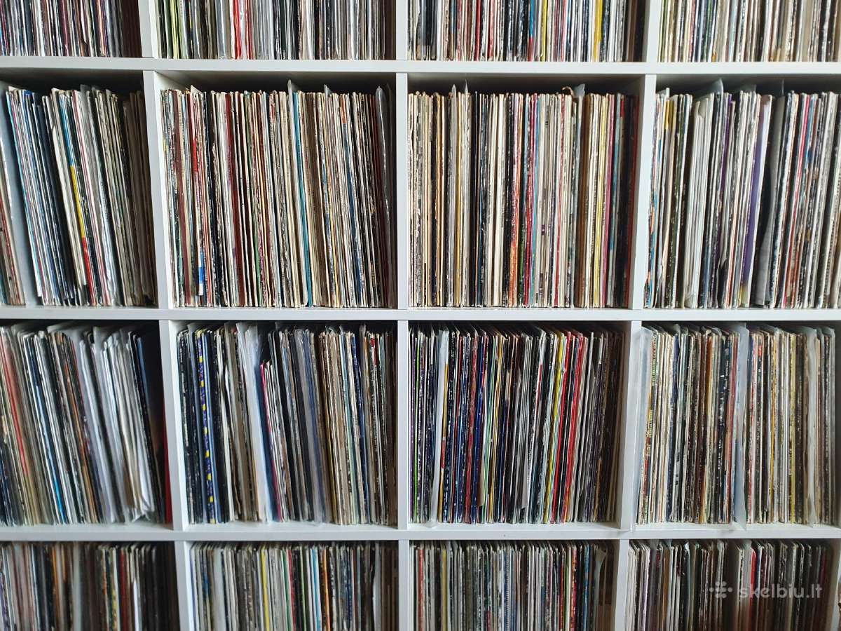 House, techno, hip-hop, d'n'b, breaks, trance. 12"