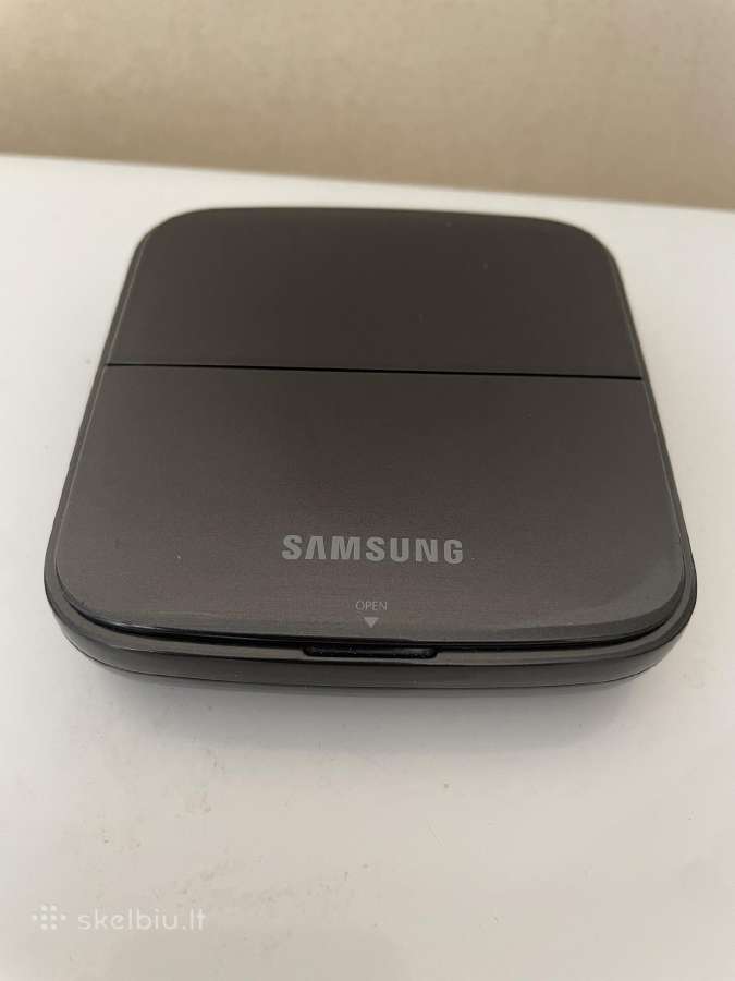 Samsung Desktop Dock Docking Station Edd-d200be.