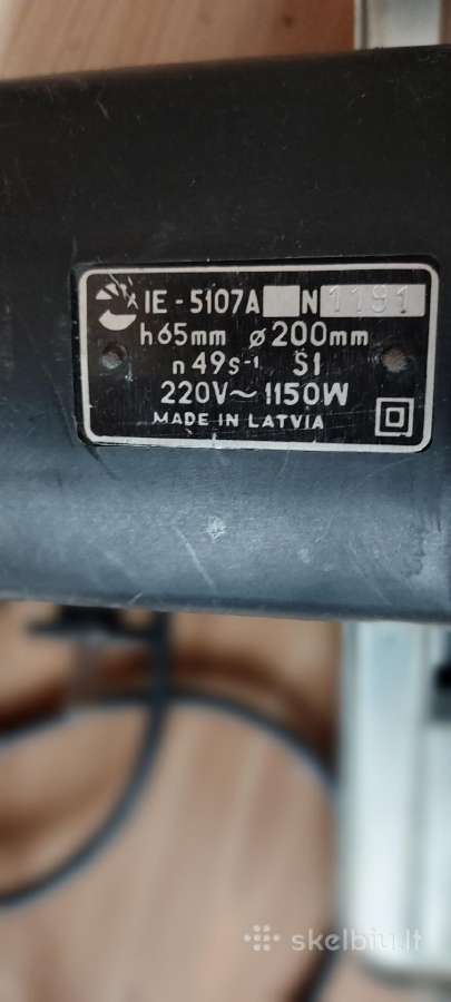 Rankinis elektrinis diskinis pjūklas