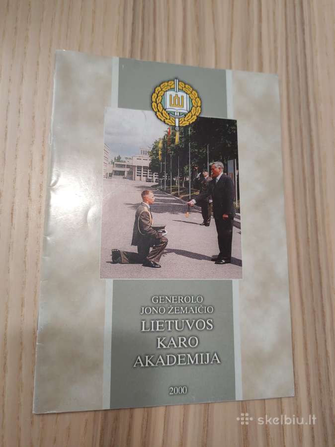 Lietuvos Karo Akademijos brošiūra. 2000