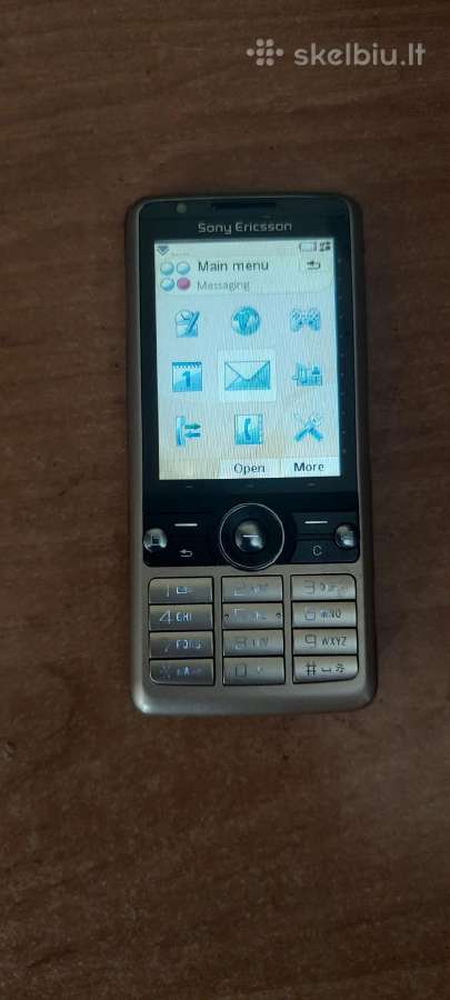 Sony ericsson g700